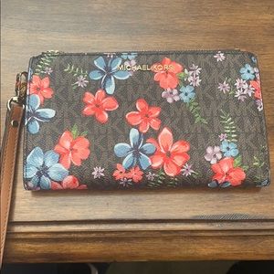 MK wristlet new without tags